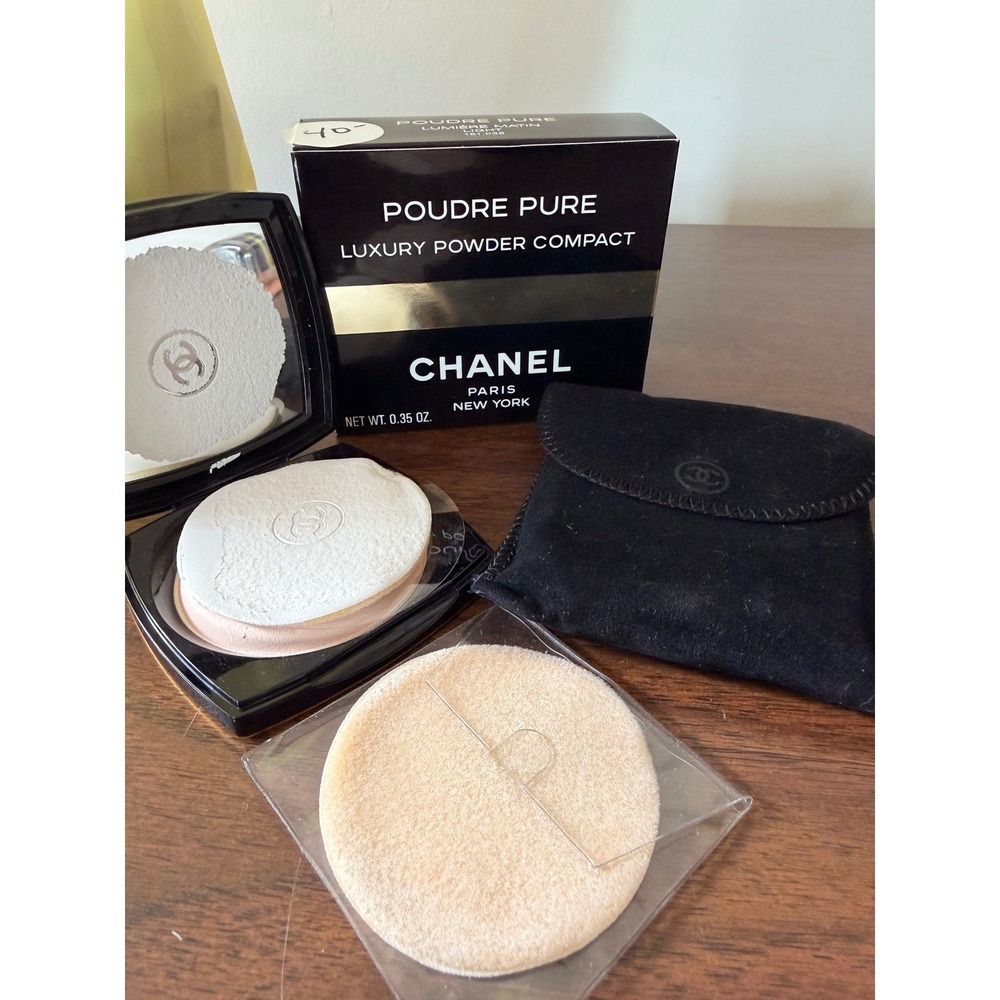 Chanel Poudre Pure Luxury Powder Compact Lumiere Matin Light 161.036 0.35oz NOS